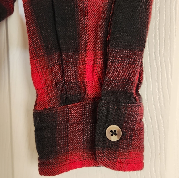 EUC Maurices Plaid Button Down - Picture 5 of 8